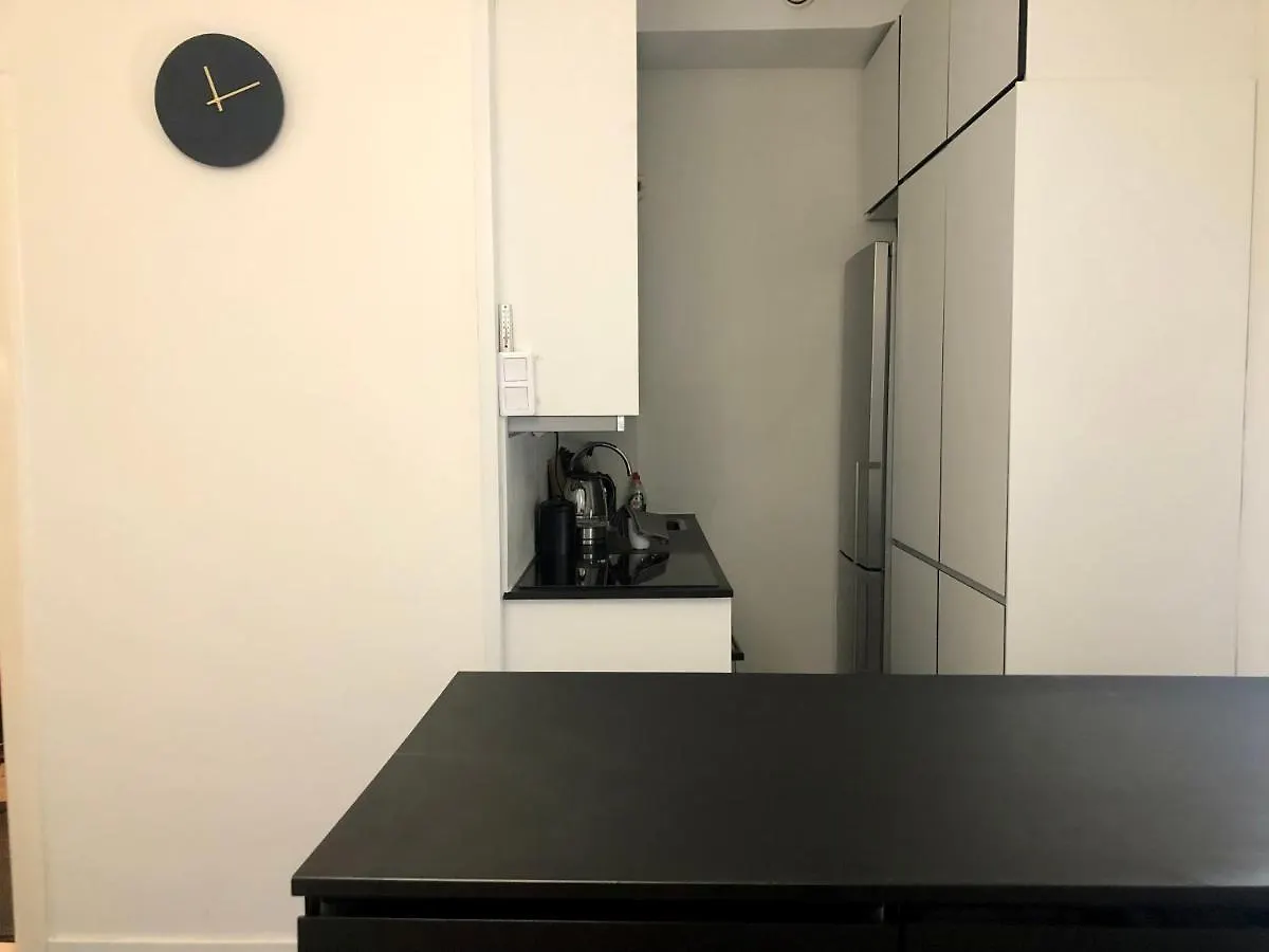 Apartment Sweethome Studio 49 In City Center Punavuori District Helsinki